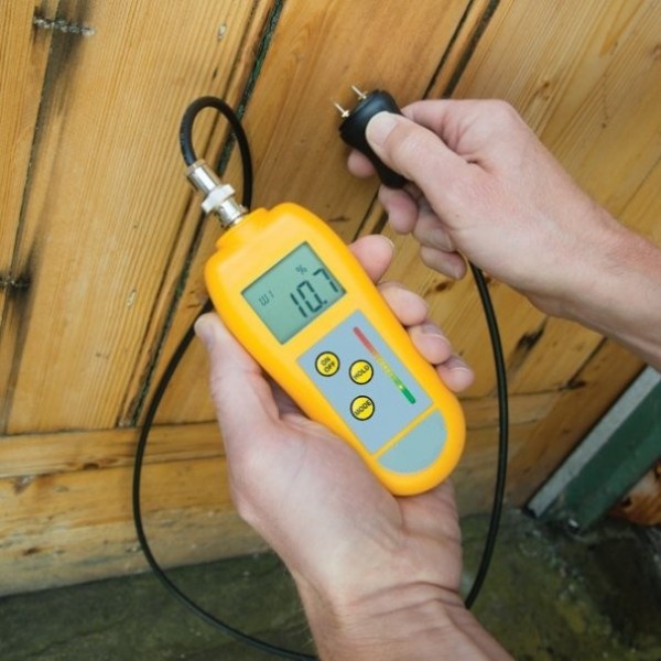 ELE International - Moisture Meter